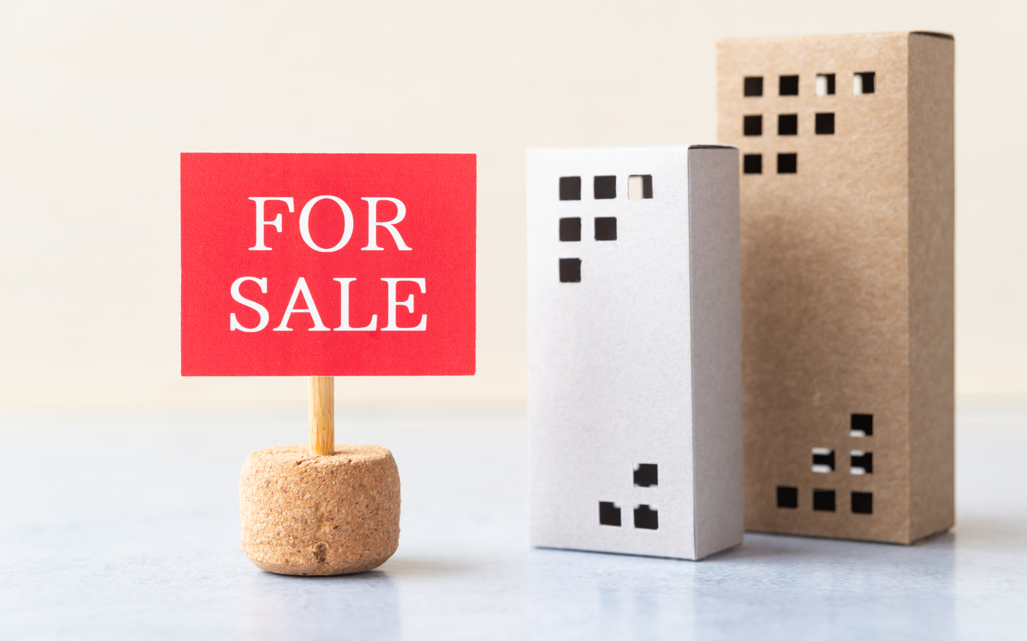 一棟マンション売却を成功させる！相場・税金・高く売るコツを解説