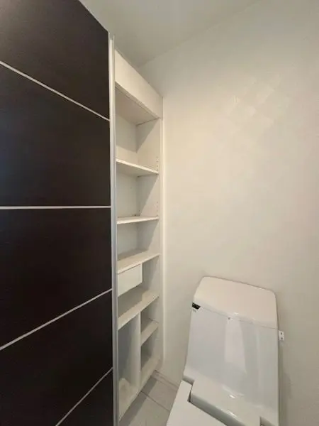 トイレの収納です。