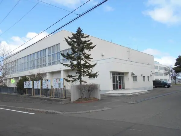 小学校徒歩3分