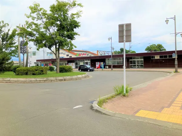 JR函館本線「厚別」駅南口まで徒歩約5分。