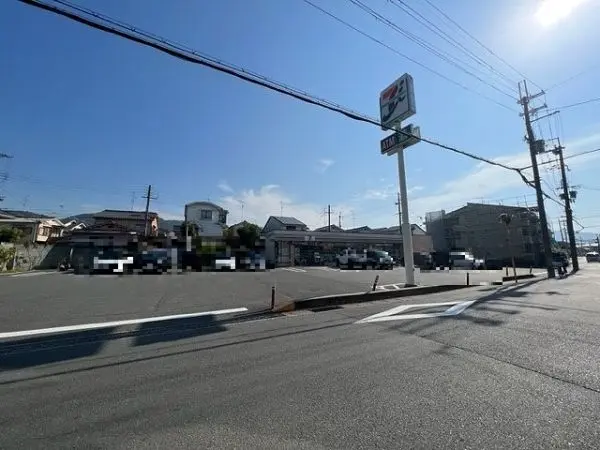 セブンイレブン宇治五ケ庄店まで徒歩5分です。