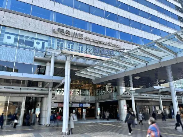徒歩10分。毎日の通勤・通学や、休日のお出かけの際の利用にも、負担が少なく済みそうな距離です。