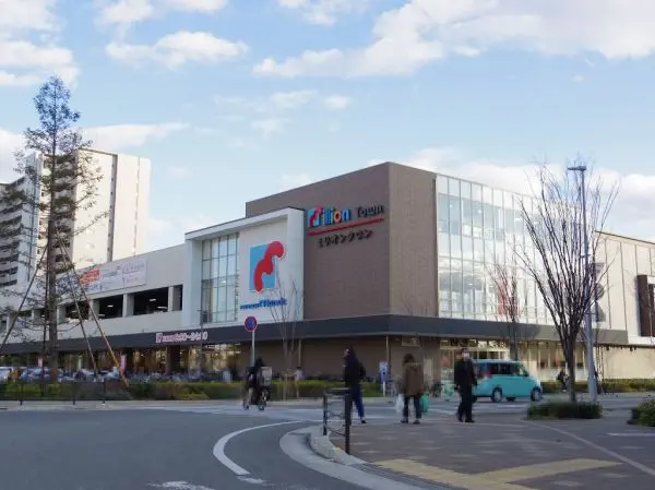 ｍａｎｄａｉ塚口店まで徒歩１２分