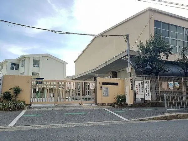 金岡南小学校