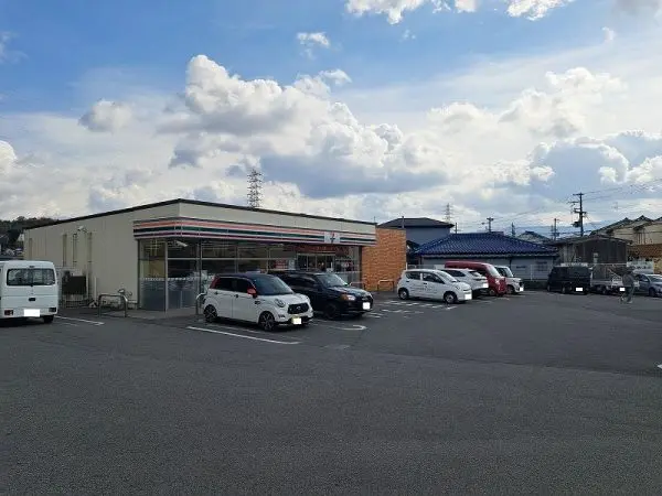セブンイレブン和泉市室堂店まで約徒歩３分