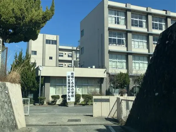 徒歩5分
