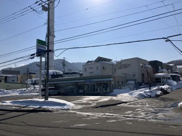 ファミリーマート札幌富丘3条店