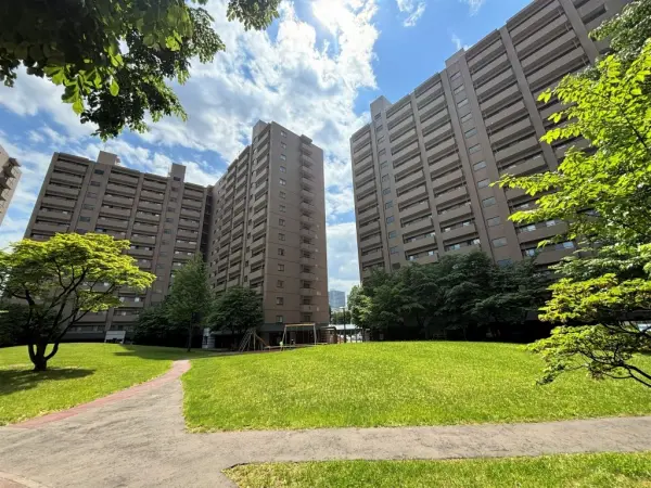 団地内に公園がございます。