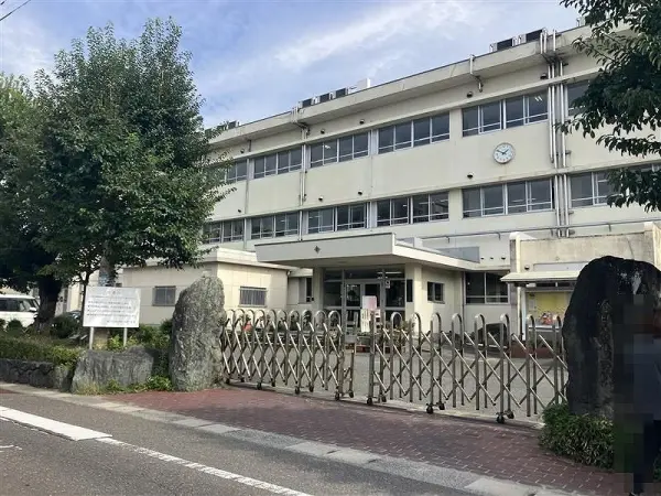 春日原小学校