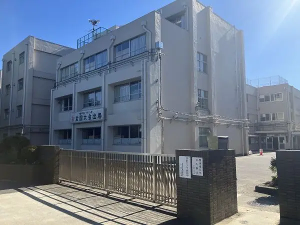 徒歩3分。行事などに参加される保護者の方にも嬉しい距離です。