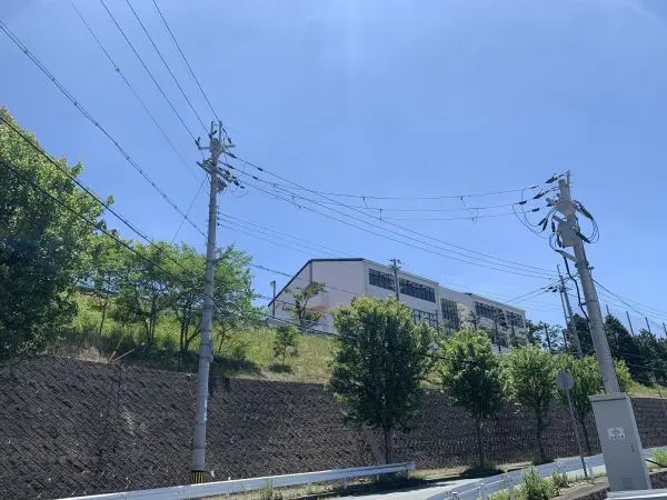 神戸市立大原中学校　徒歩13分
