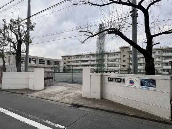 徒歩３分
