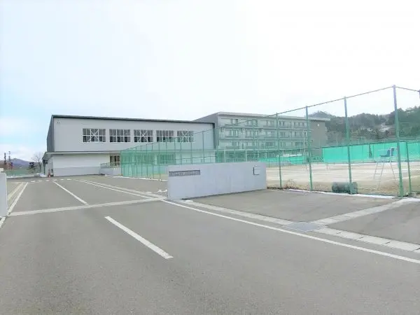 学校教育目標　自律　承認　探求　創造