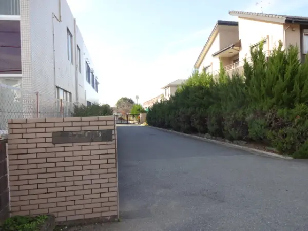 三木中学校まで徒歩8分