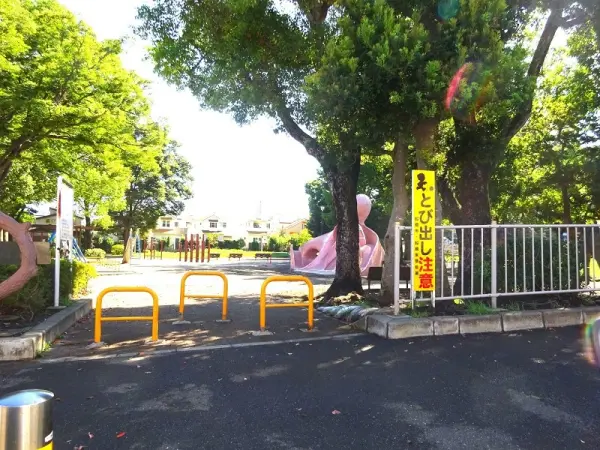 高根木戸第３号公園