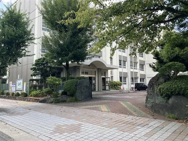 城南中学校