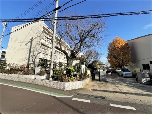 八栄小学校