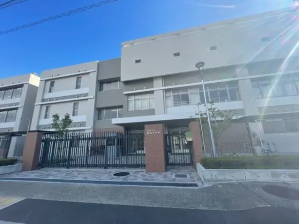 西宮市立春風小学校徒歩１０分