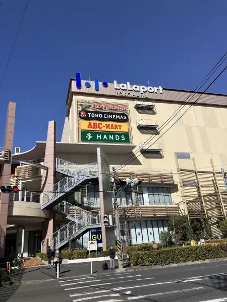 徒歩３分