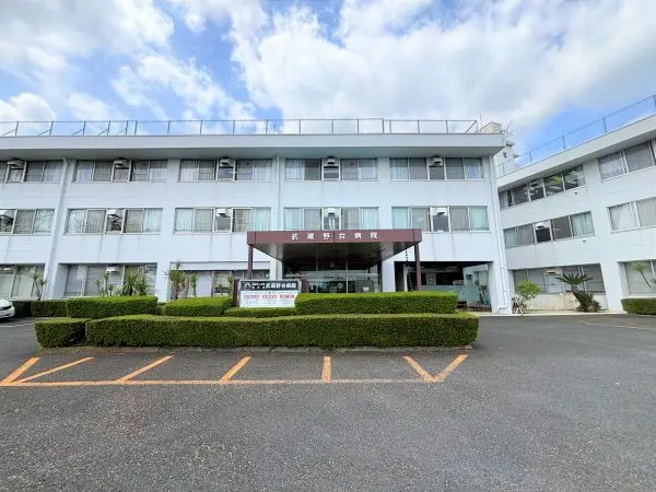 ・医療施設近くで暮らしも安心
・安心感ある病院そばの住まい
・万一にも備えた立地が魅力