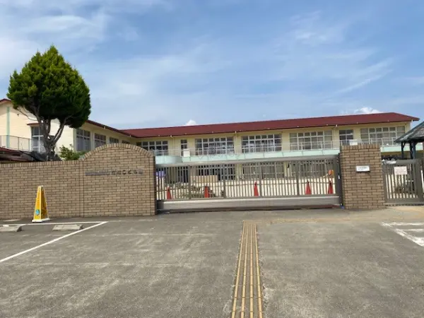 近隣のこども園です。