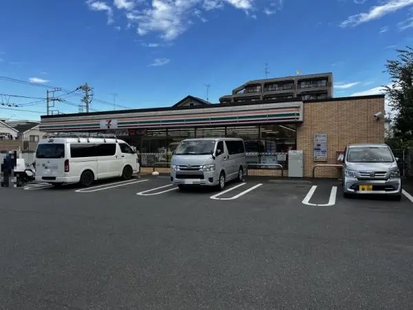セブンイレブン船橋薬円台公園前店