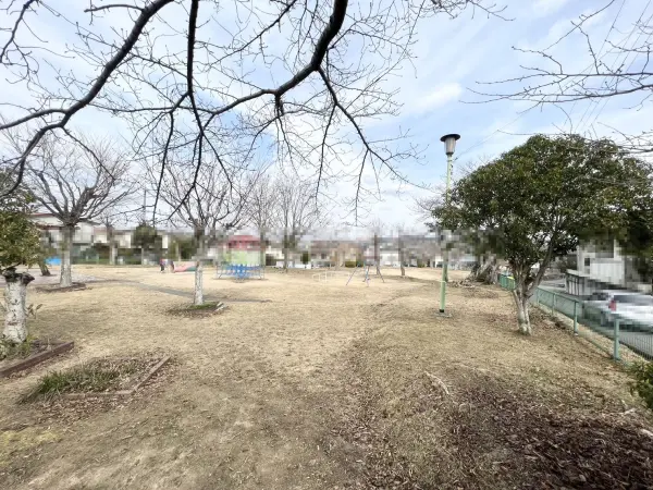 あかしあ公園まで徒歩3分