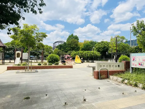 中野北公園までは徒歩約４分です。お子様を連れてのお出かけもしていただきやすい距離となっております。
