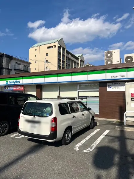 ファミリーマート茨木玉櫛二丁目店：徒歩7分（約572m）
