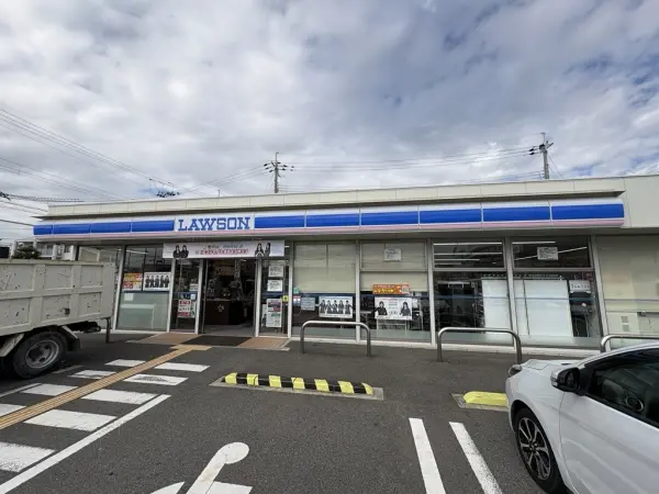 ローソン茨木島四丁目店：徒歩3分（約200m）