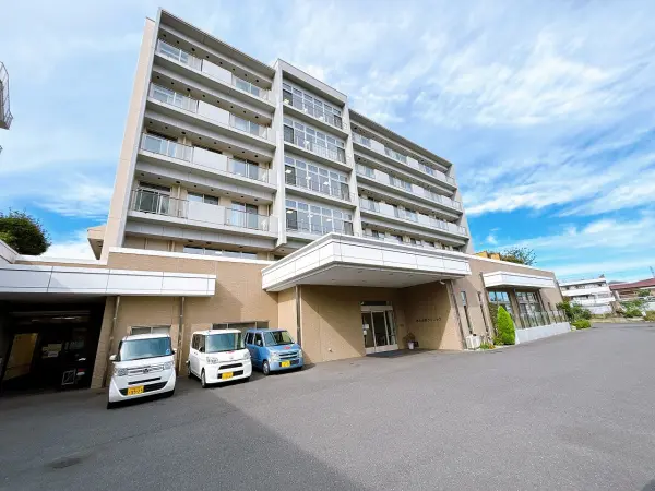 徒歩4分/診療科目：整形外科・内科・ペインクリニック内科・麻酔科