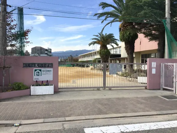 徒歩３分