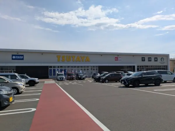 レンタルＤＶＤ・コミック、新品の本、ゲーム、中古ゲーム買取、雑貨などたくさんの商品を取り扱い