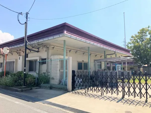 筒井幼稚園まで徒歩13分です。
毎日のお子さまの送り迎えもしていただきやすい距離です。