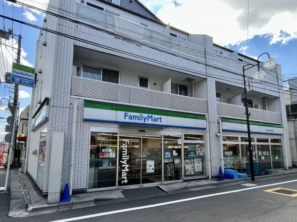 ファミリーマート南山堂千川駅前店