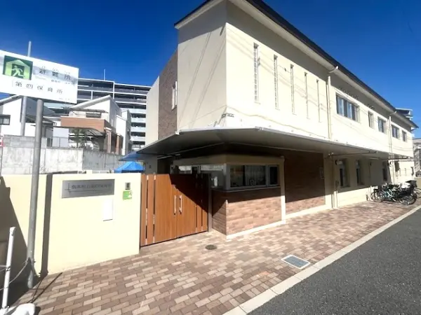 島本町立第四保育所までは徒歩７分。毎日のお子様の送り迎えもしていただきやすい距離となっております。