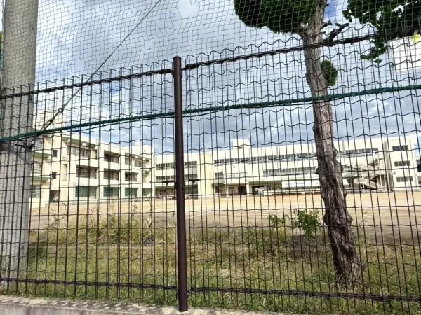 玉島小学校:徒歩8分(約632m)
