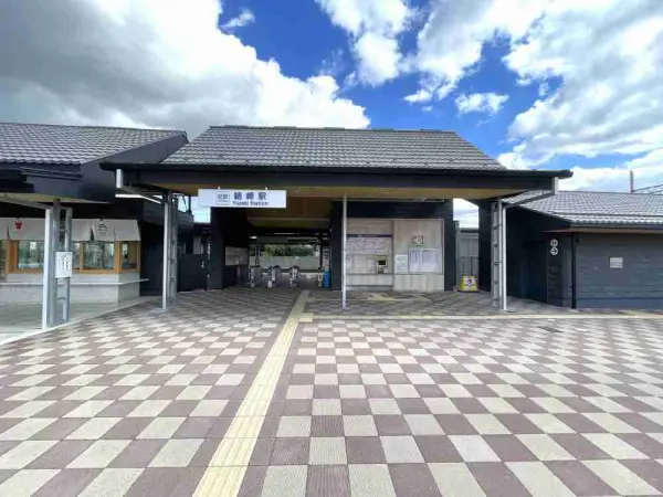 近鉄橿原線「結崎」駅まで徒歩6分です。徒歩でもアクセスしていただきやすい距離となっております。