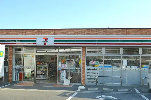 セブンイレブン高槻日吉台口店