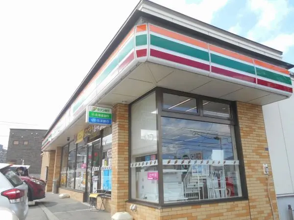 最寄りのコンビニはセブンイレブンになります