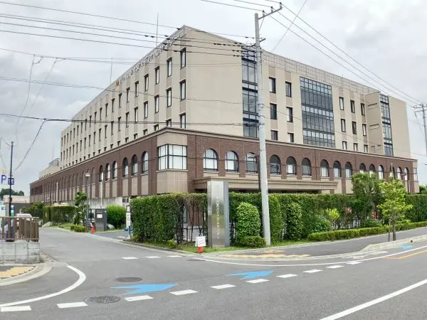 徒歩24分／1982年に開設された総合病院。埼玉県がん診療指定病院で救急にも対応とのこと。