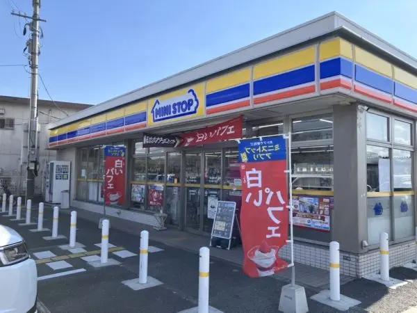 ミニストップ茨木藤の里店：徒歩6分（約480m）