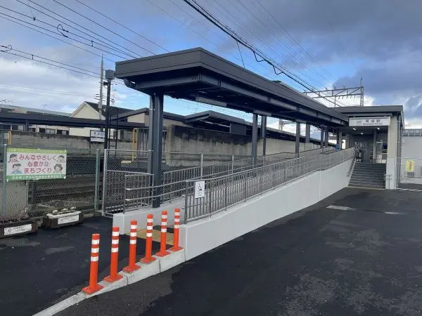 近鉄大阪線耳成駅まで徒歩１０分の立地です。徒歩でも十分にアクセスしていただける距離となっております。