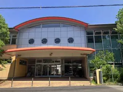 橿原保育園まで徒歩6分です。
毎日のお子さまの送り迎えもしていただきやすい距離となっております。