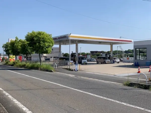 シェル石油秋篠SSまで徒歩7分です。
その他周辺施設等のご質問もお気軽にお問い合わせください。