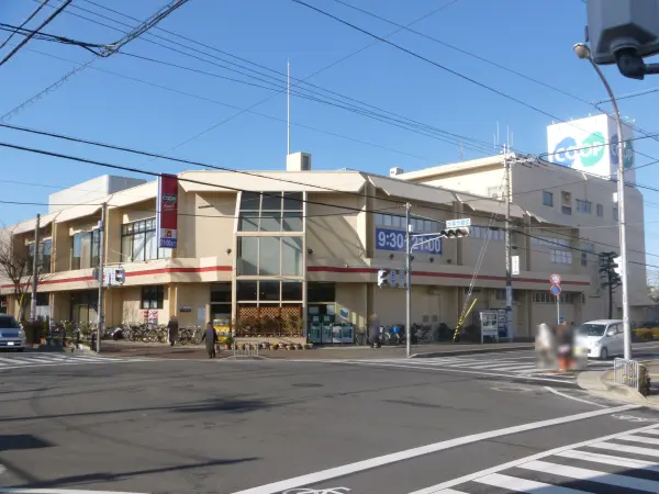 コープこうべコープ三木緑が丘店まで徒歩13分