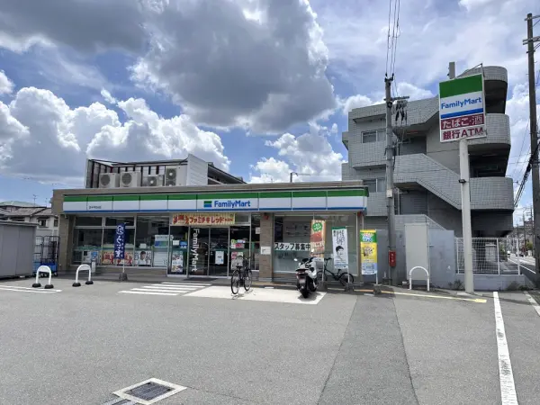 ファミリーマート茨木平台店：徒歩3分（約240m）
