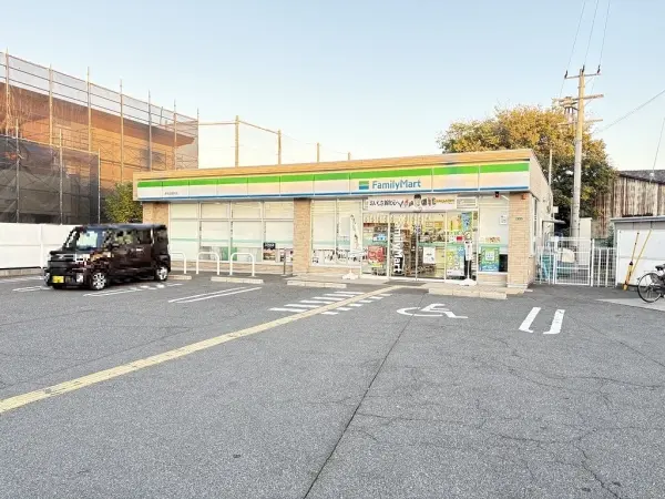 ファミリーマート岸和田畑町店