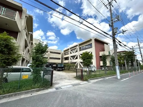 市立群津小学校