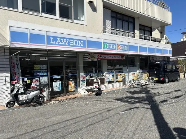 ローソン西山台店